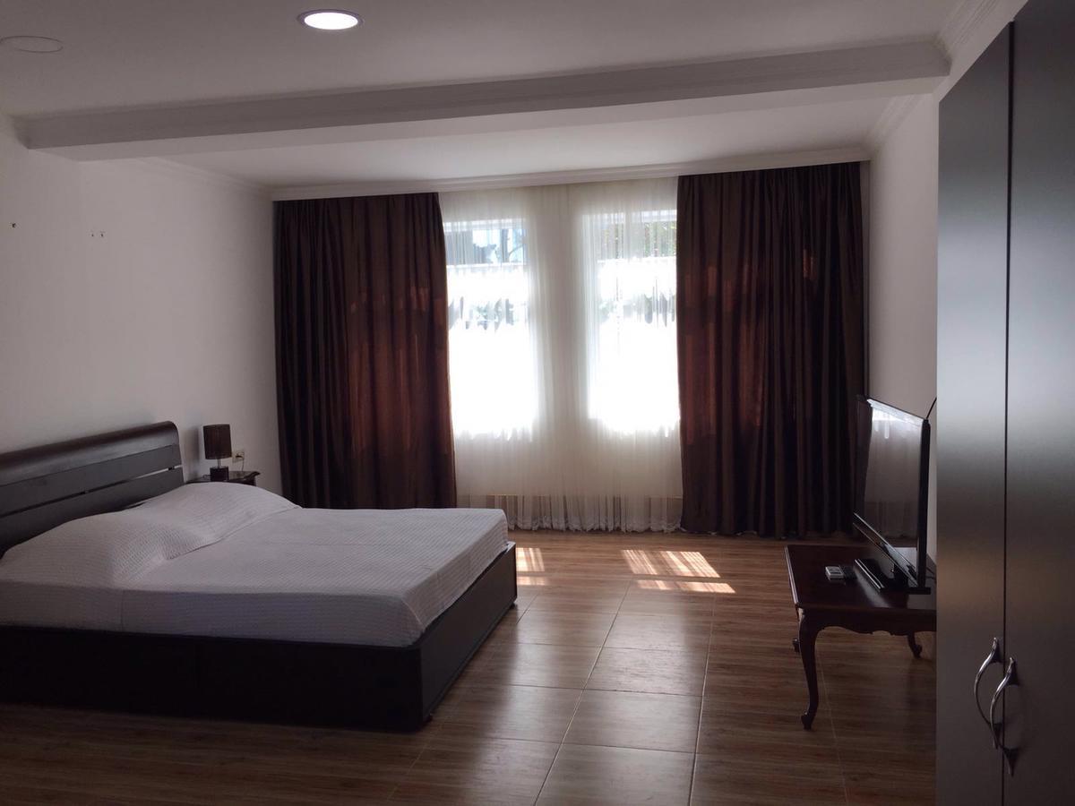 Hotel Simpatia Kobuleti Exteriör bild