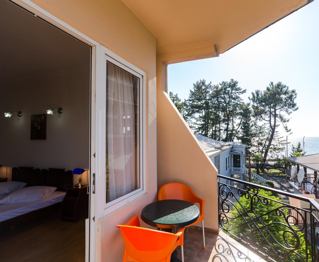 Hotel Simpatia Kobuleti Exteriör bild