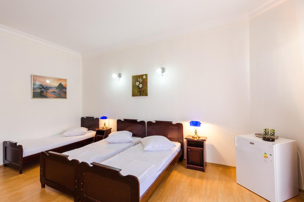Hotel Simpatia Kobuleti Exteriör bild