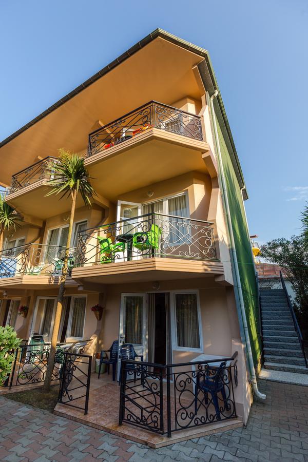Hotel Simpatia Kobuleti Exteriör bild