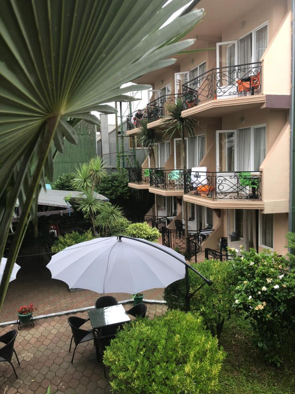 Hotel Simpatia Kobuleti Exteriör bild